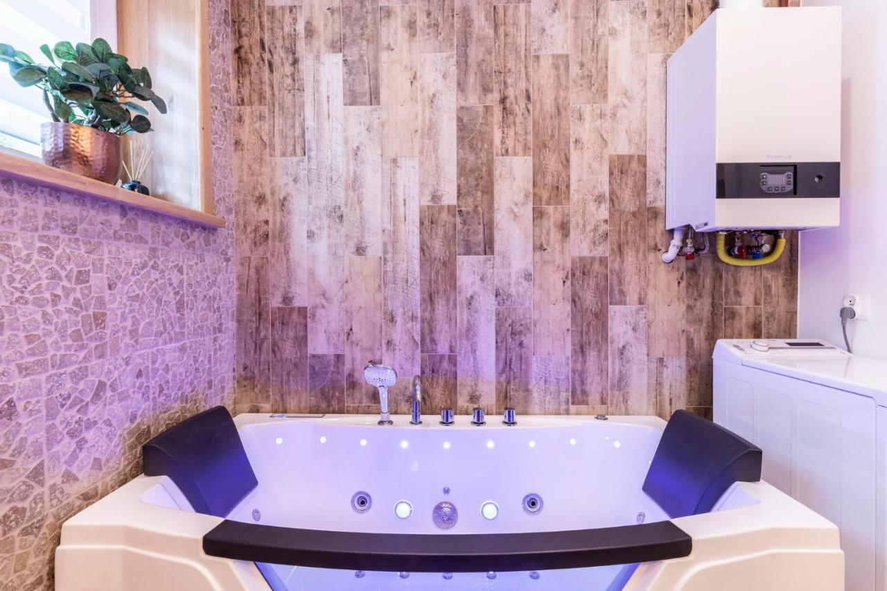 Апартаменты Bunia W Zakopanem Z Jacuzzi Экстерьер фото